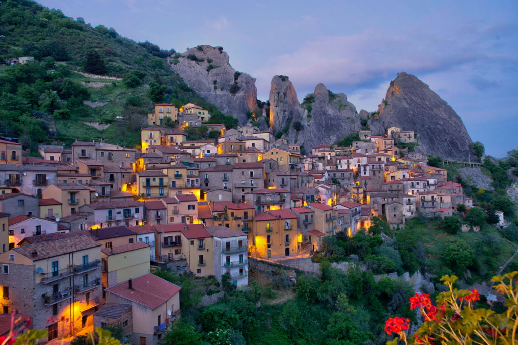Les Dolomites du sud : Castelmezzano