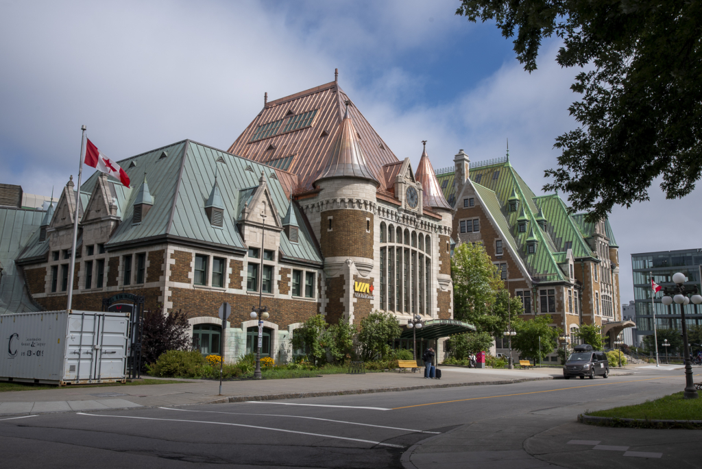 Faux palais 14