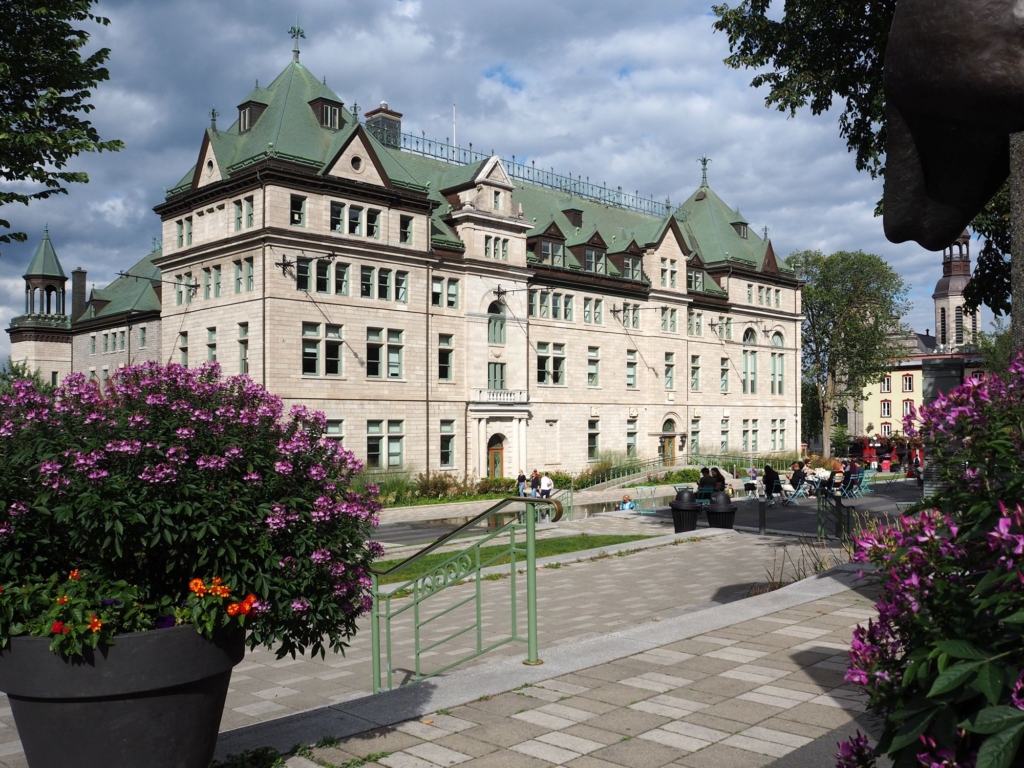 Entre fleurs et histoire