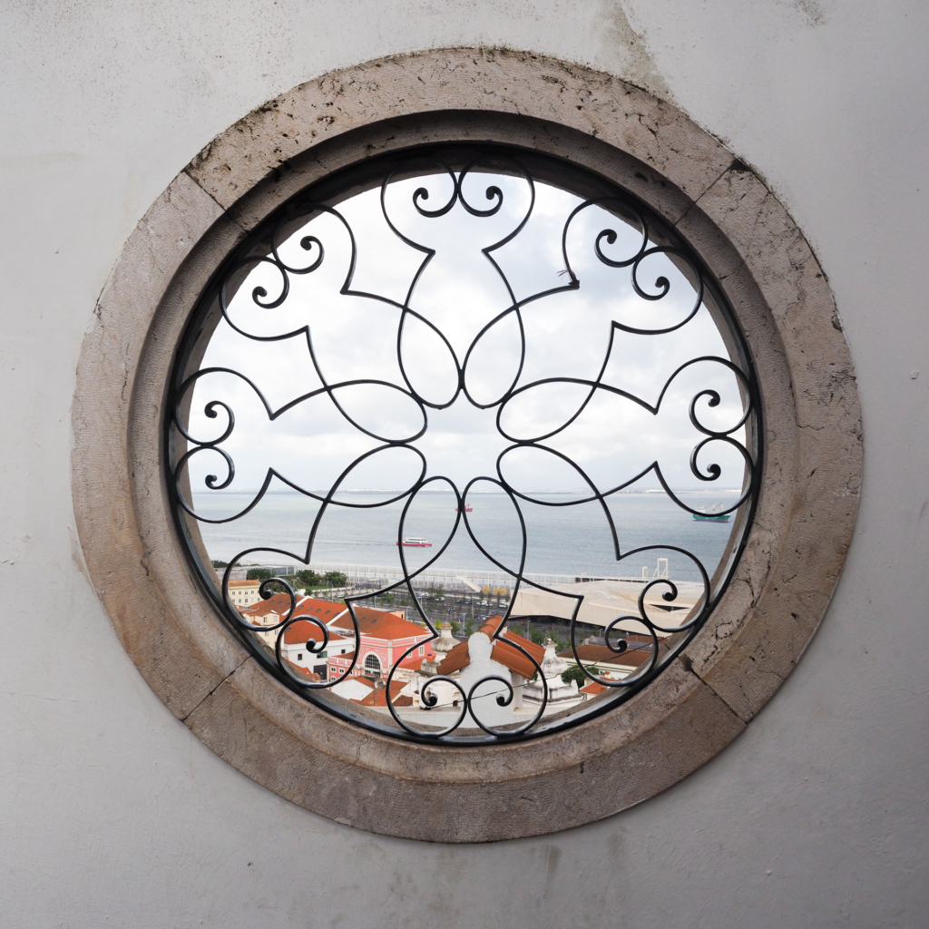 Fenêtre sur Lisbonne