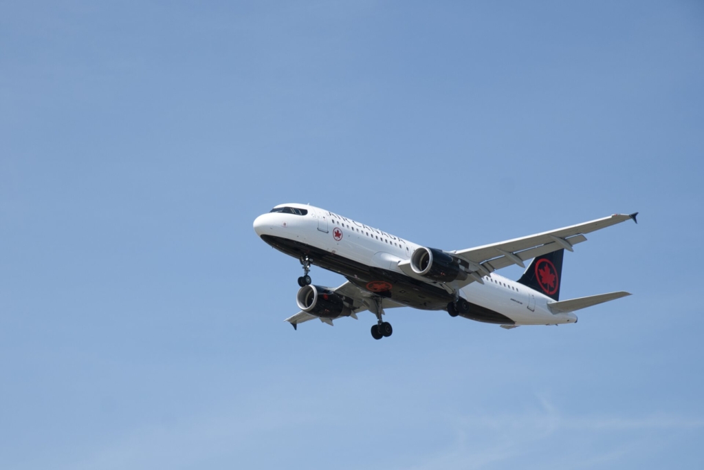 Aéroport de Québec sortie du 16 mai